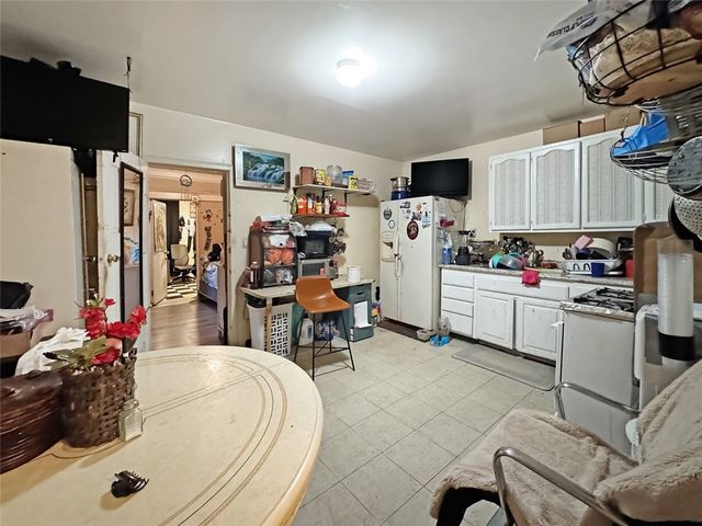 348 W Vernon Avenue, Los Angeles, CA 90037