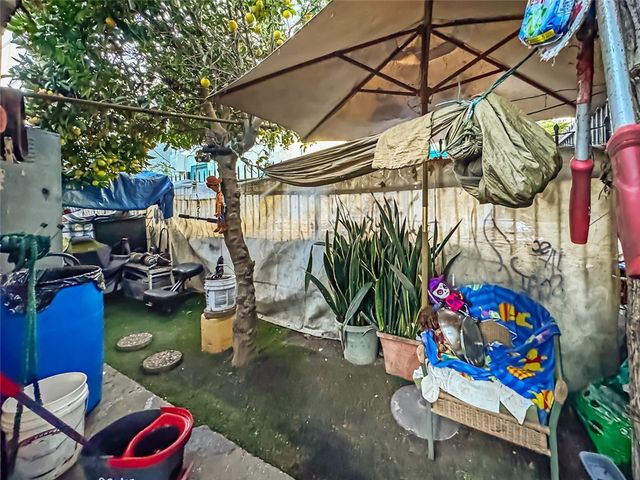 348 W Vernon Avenue, Los Angeles, CA 90037