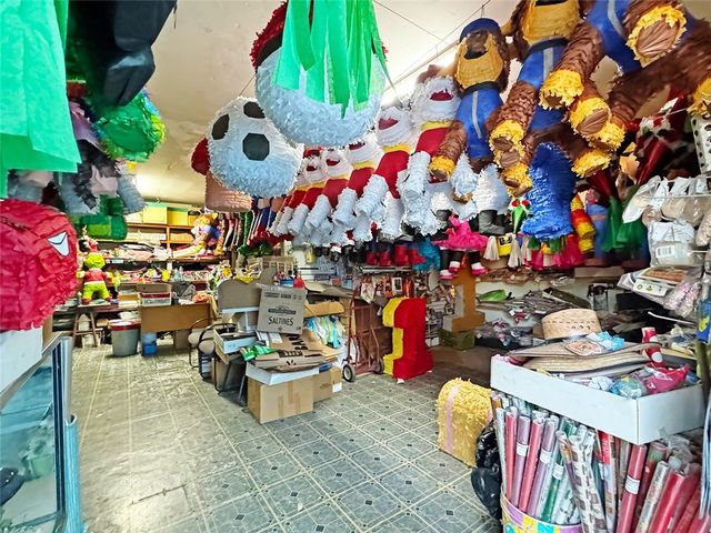 348 W Vernon Avenue, Los Angeles, CA 90037