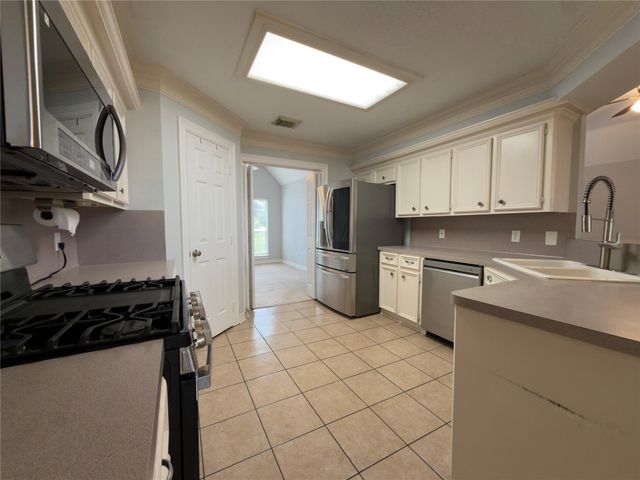 1800 Carriage Run W Run W, Conroe, TX 77384