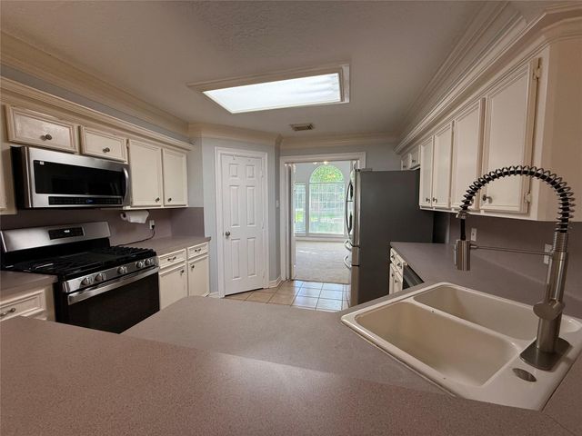 1800 Carriage Run W Run W, Conroe, TX 77384