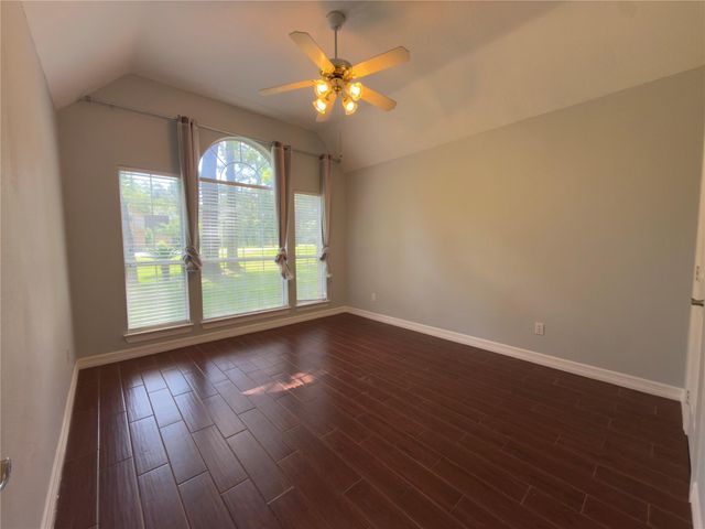 1800 Carriage Run W Run W, Conroe, TX 77384