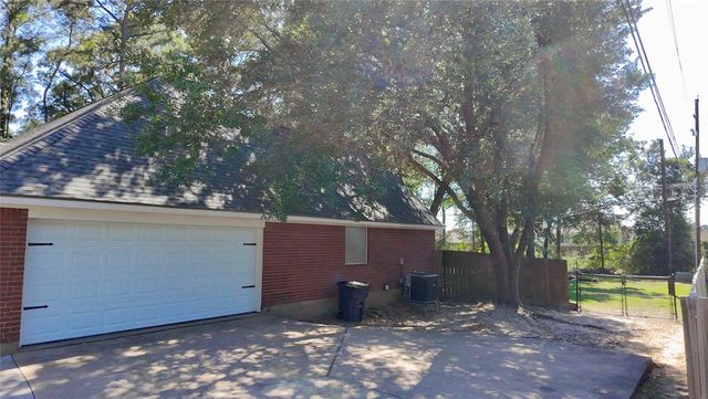 1800 Carriage Run W Run W, Conroe, TX 77384