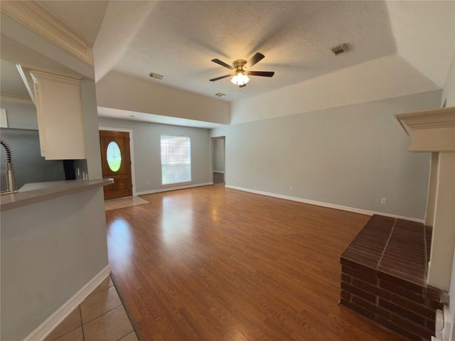 1800 Carriage Run W Run W, Conroe, TX 77384