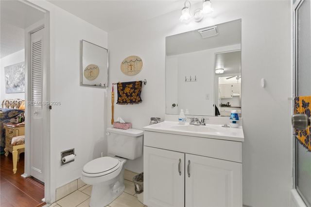 2998 NW 48th Terrace 424, Lauderdale Lakes, FL 33313