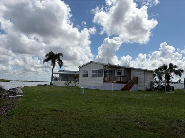 4300 RIVERSIDE DRIVE 109, Punta Gorda, FL 33982