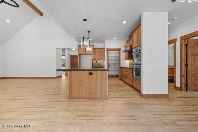12664 E Howard Road, Athol, ID 83801