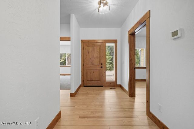 12664 E Howard Road, Athol, ID 83801