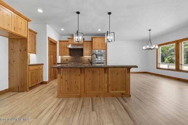 12664 E Howard Road, Athol, ID 83801