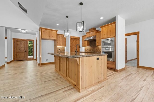 12664 E Howard Road, Athol, ID 83801