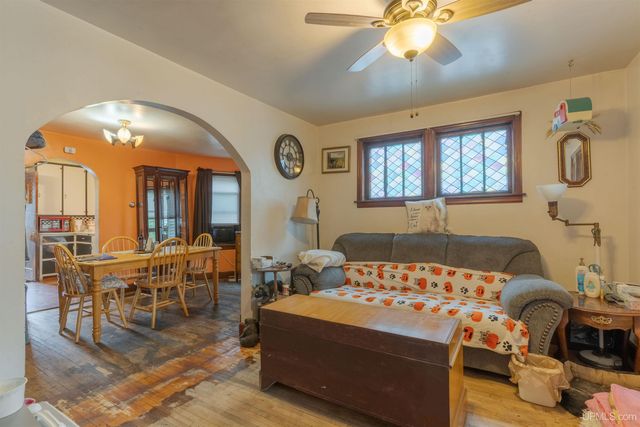 714 N 7th Avenue, Iron River, MI 49935