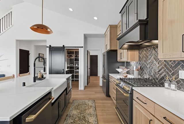 12213 N VALENCIA Ave, Spokane, WA 99218