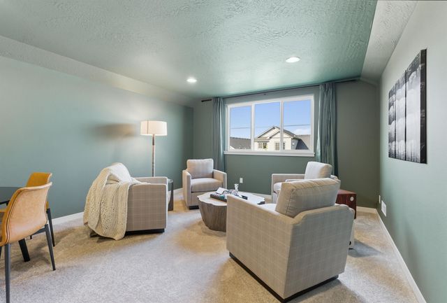 12213 N VALENCIA Ave, Spokane, WA 99218