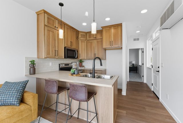 12213 N VALENCIA Ave, Spokane, WA 99218