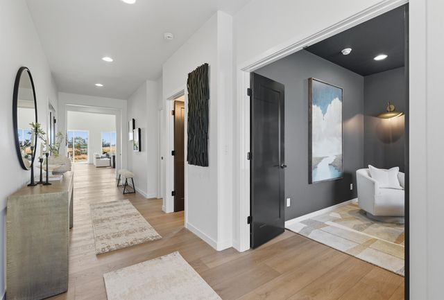 12213 N VALENCIA Ave, Spokane, WA 99218