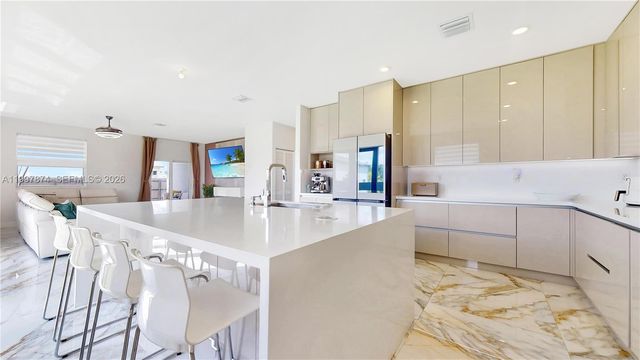 19740 SW 321st St, Homestead, FL 33030