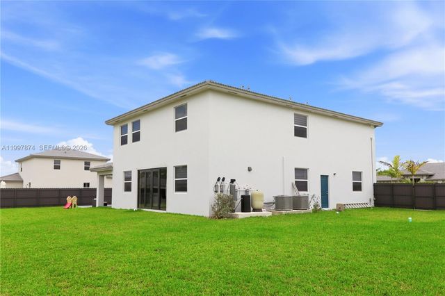 19740 SW 321st St, Homestead, FL 33030