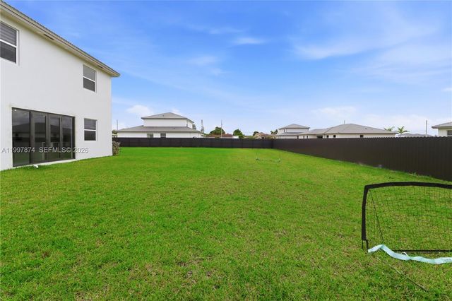 19740 SW 321st St, Homestead, FL 33030