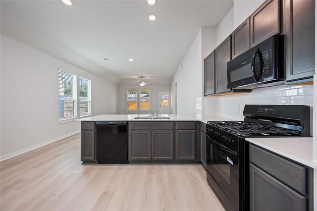 15615 Country Charm Trail, Conroe, TX 77302