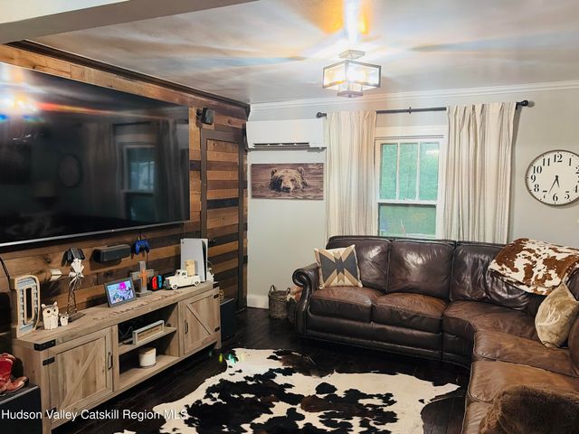 157 Bross Street, Cairo, NY 12413