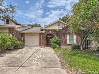 7722 WEXFORD SQ, San Antonio, TX 78240