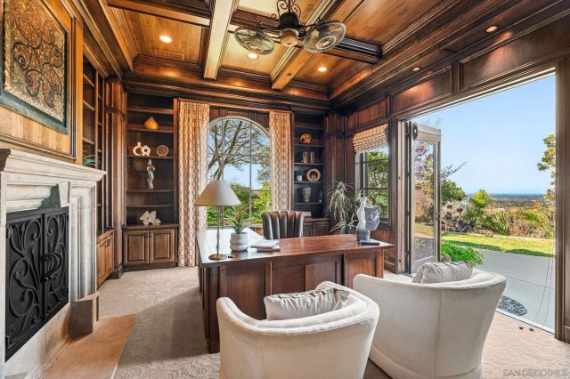 19557 Fortuna Del Este, Elfin Forest, CA 92029