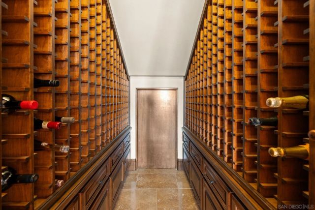 19557 Fortuna Del Este, Elfin Forest, CA 92029