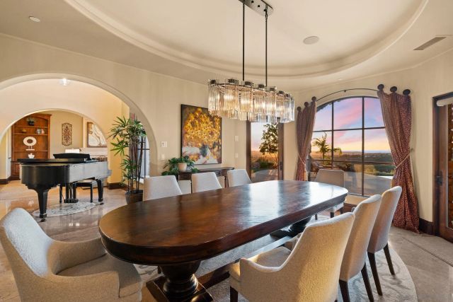 19557 Fortuna Del Este, Elfin Forest, CA 92029