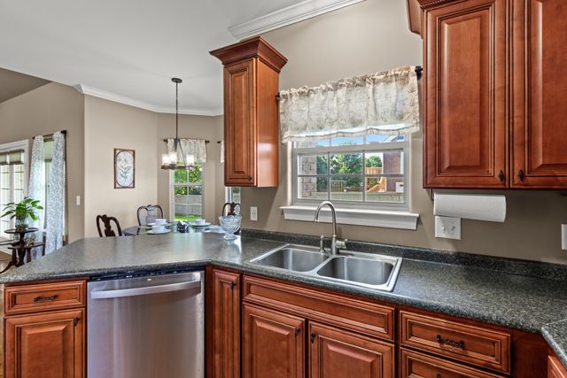 101 Ashfield Ct, White House, TN 37188