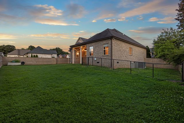 101 Ashfield Ct, White House, TN 37188
