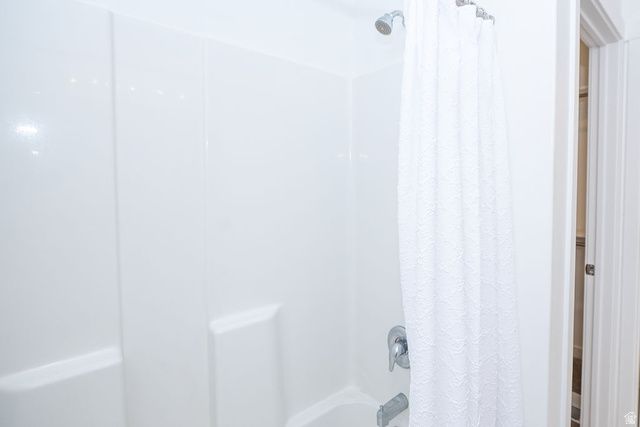 641 S PLUM CREEK LN, Ogden, UT 84404