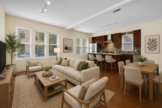 1624 W Grace Street 1, Chicago, IL 60613