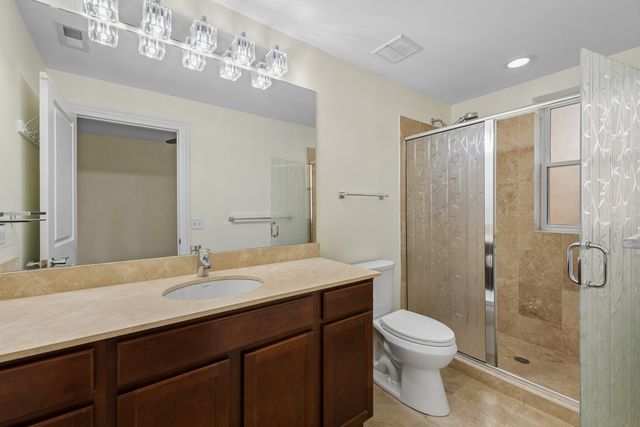 1624 W Grace Street 1, Chicago, IL 60613