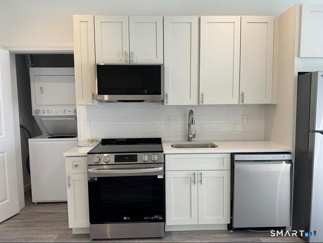 27 Pearl Street 4, New Haven, CT 06511