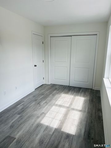 27 Pearl Street 4, New Haven, CT 06511