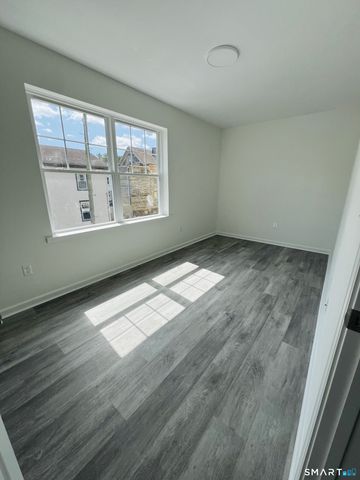 27 Pearl Street 4, New Haven, CT 06511