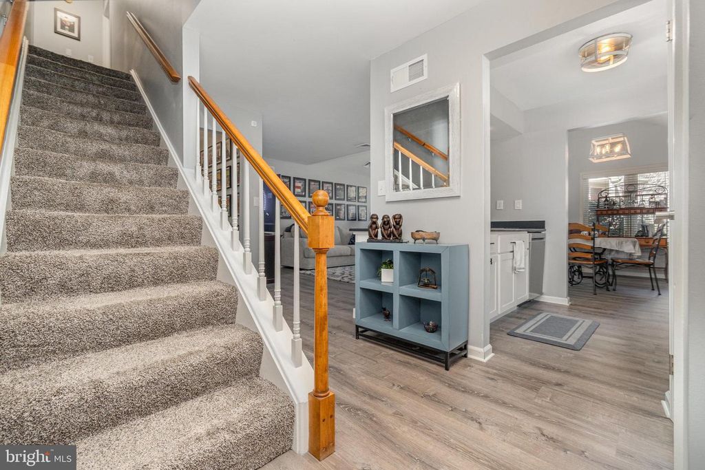 1837 CREEK VIEW DR, New Cumberland, PA 17070