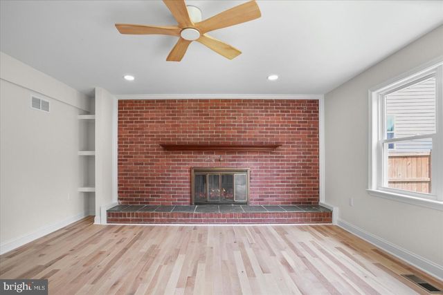 11305 MAPLEVIEW DR, Silver Spring, MD 20902
