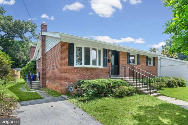 11305 MAPLEVIEW DR, Silver Spring, MD 20902