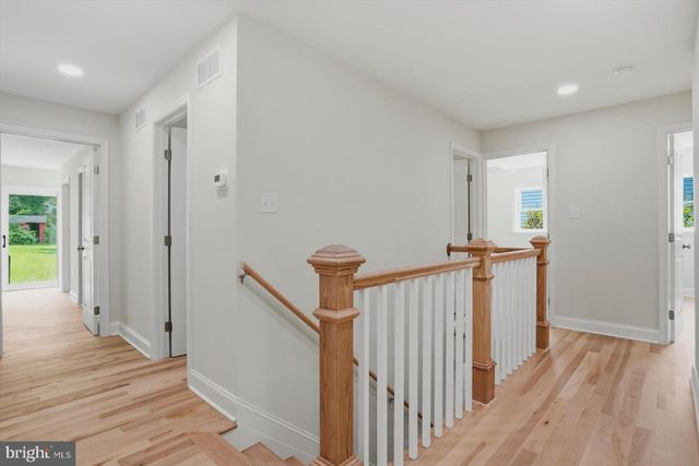 11305 MAPLEVIEW DR, Silver Spring, MD 20902