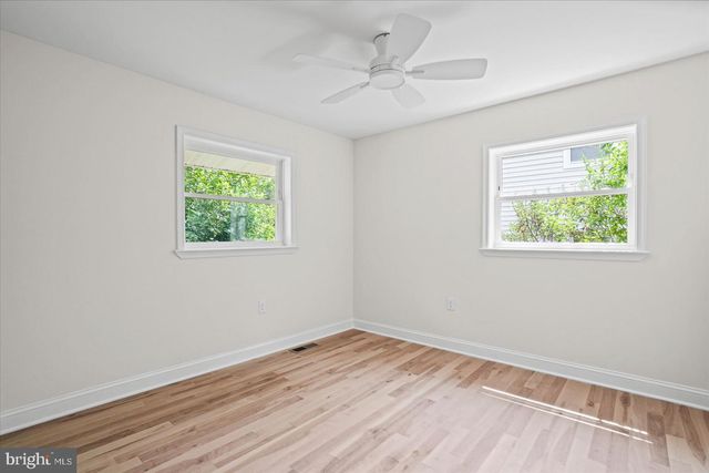 11305 MAPLEVIEW DR, Silver Spring, MD 20902