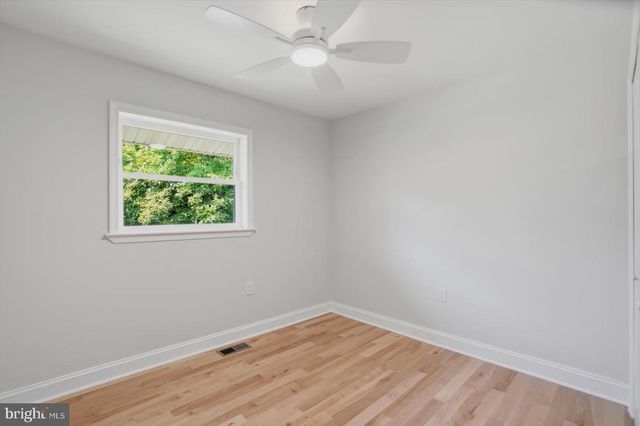 11305 MAPLEVIEW DR, Silver Spring, MD 20902