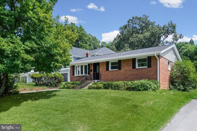 11305 MAPLEVIEW DR, Silver Spring, MD 20902
