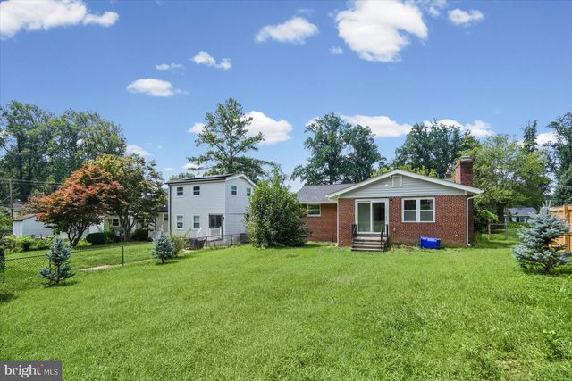11305 MAPLEVIEW DR, Silver Spring, MD 20902