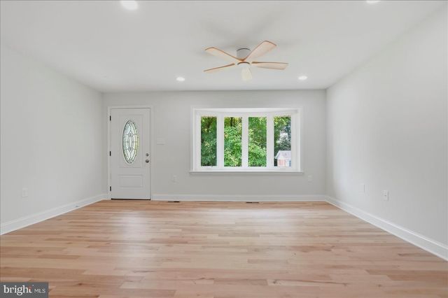 11305 MAPLEVIEW DR, Silver Spring, MD 20902