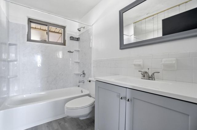 3328 Penfield Road, Columbus, OH 43227