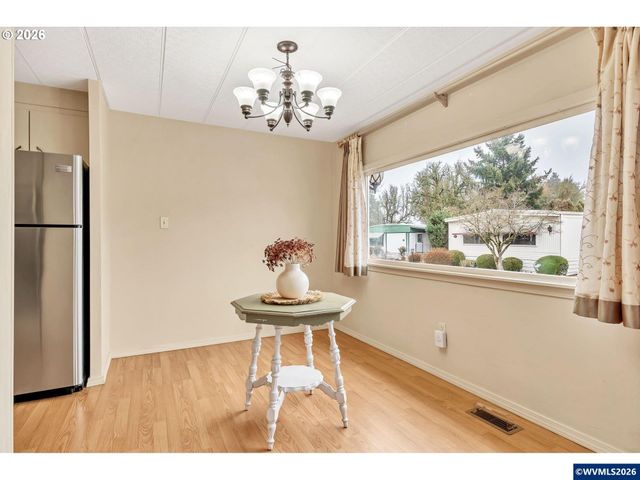 1800 Lakewood Ct 24, Eugene, OR 97402