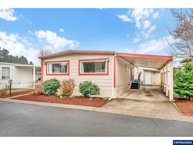 1800 Lakewood Ct 24, Eugene, OR 97402