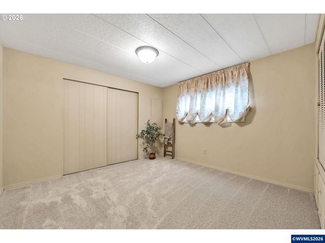 1800 Lakewood Ct 24, Eugene, OR 97402