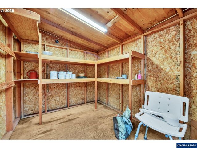 1800 Lakewood Ct 24, Eugene, OR 97402